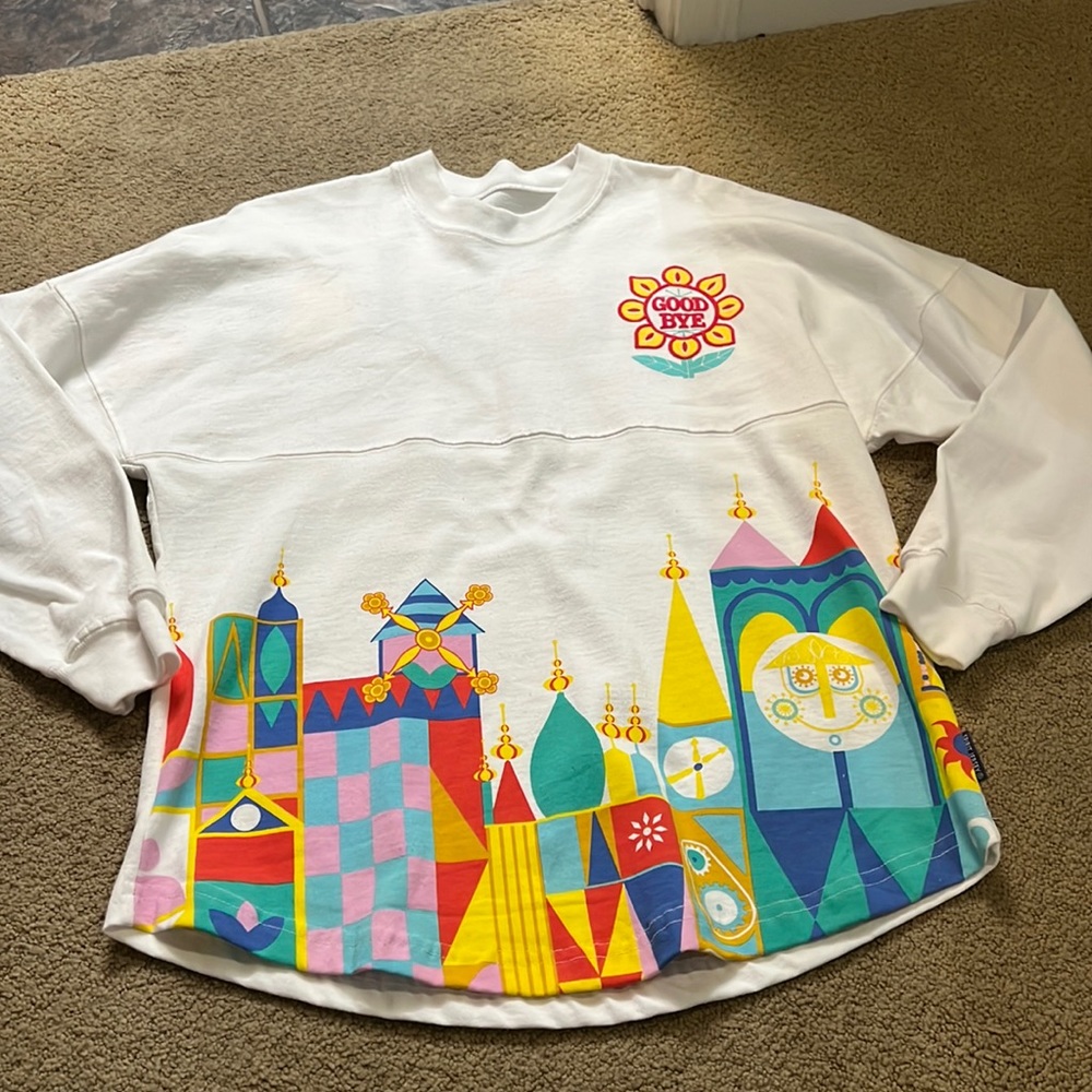 NWOT Disneyland It’s A Small World Spirit Jersey